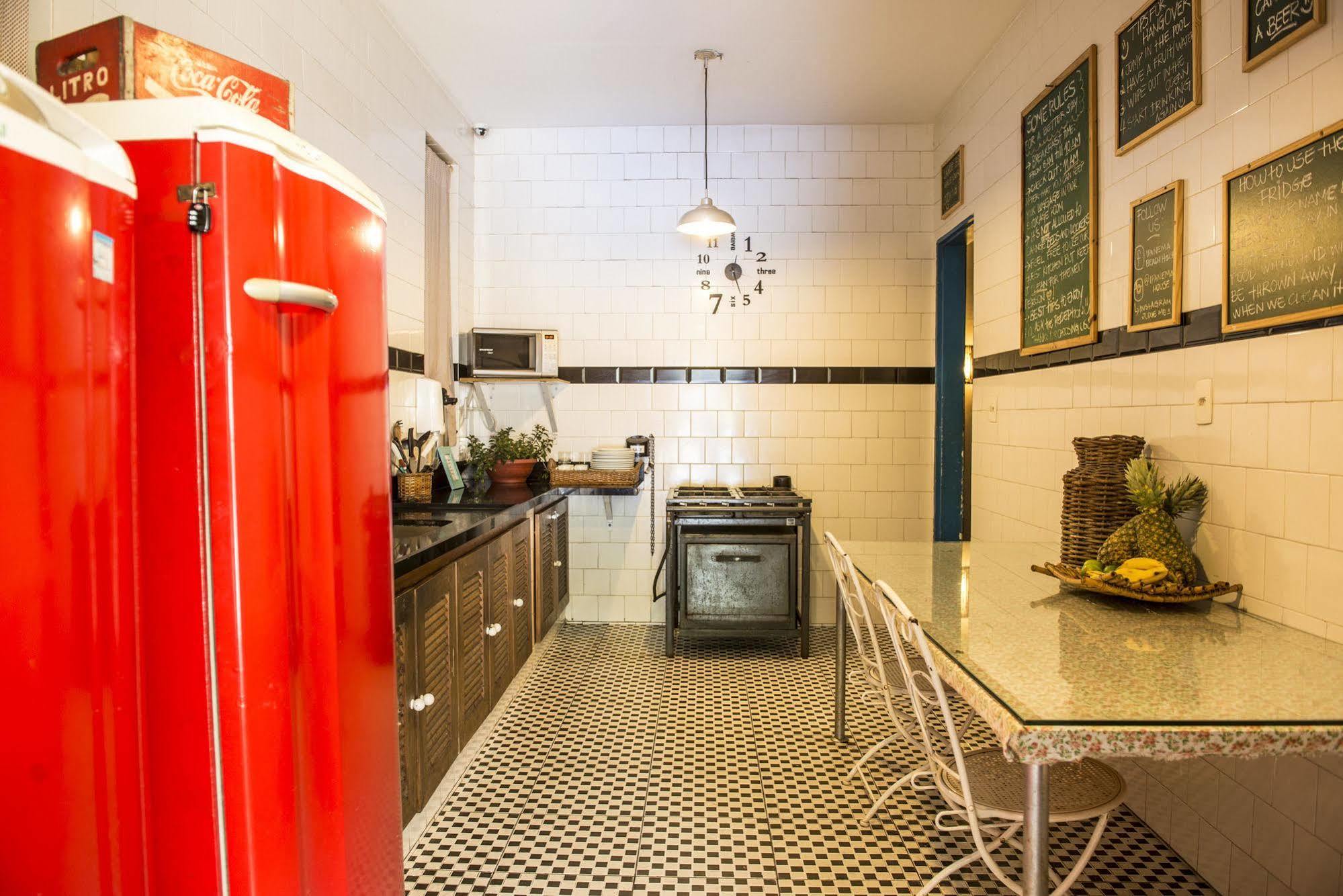 Ipanema House Hostal *